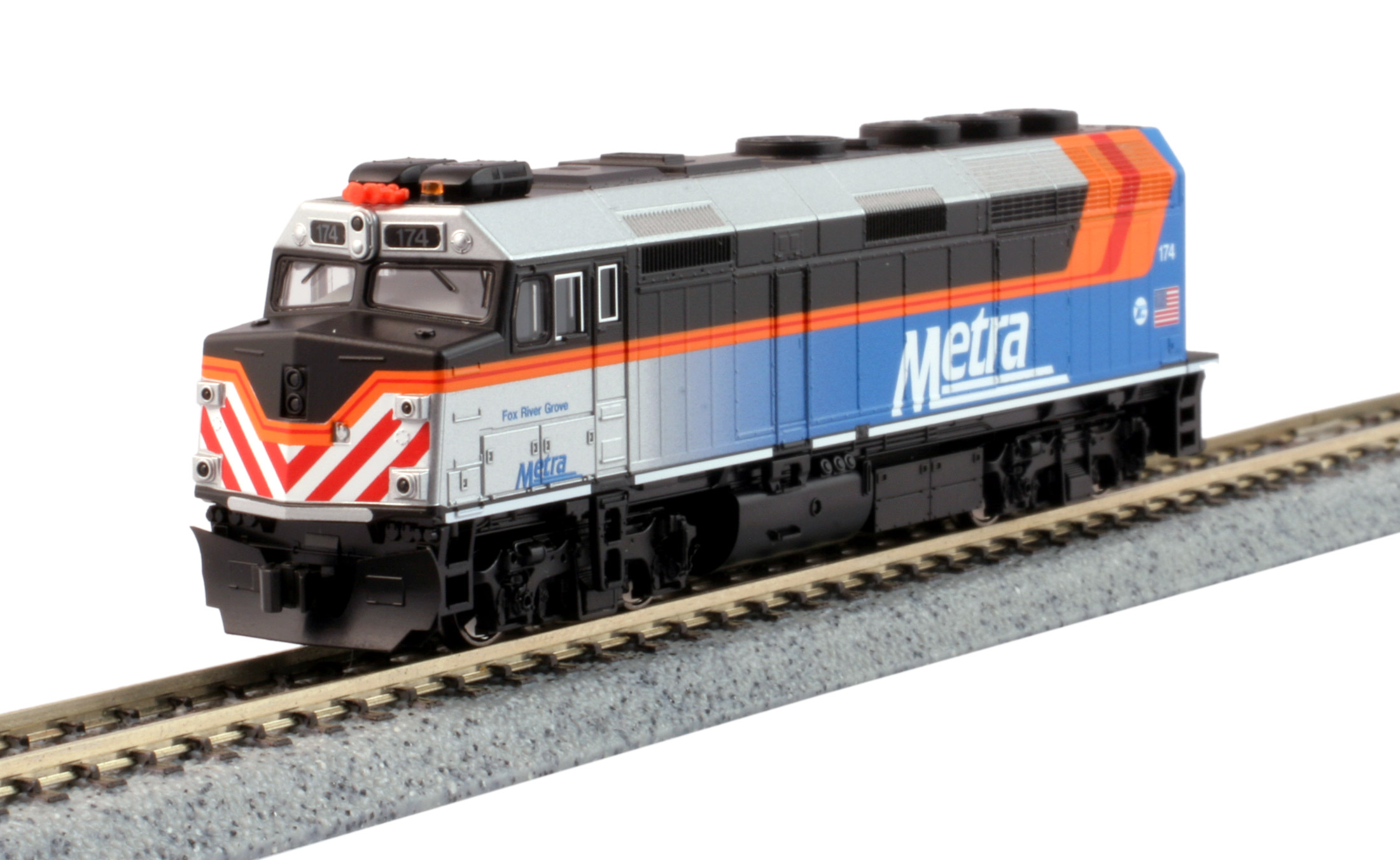 Kato N 106-0037 Chicago Metra 'New Paint' EMD F40PH and Gallery Bi-Level Commuter Passenger Starter Set