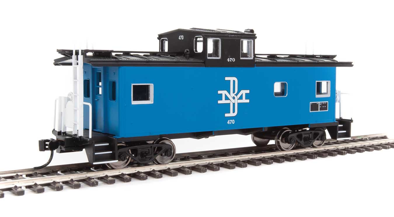 Walthers Mainline HO 910-8752 International Wide-Vision Caboose Boston and Maine B&M #470