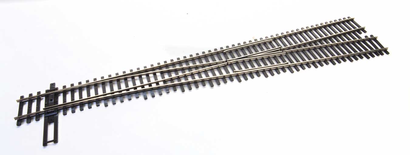 WalthersTrack HO 948-83020 Code 83 Nickel Silver DCC Friendly Number 8 Turnout - Right Hand