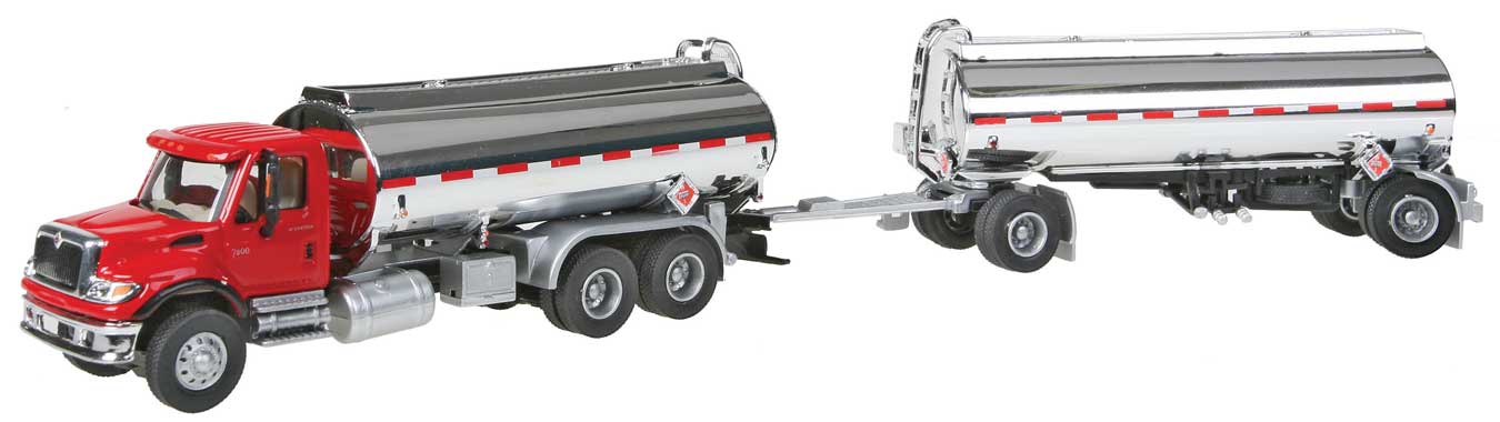 Walthers SceneMaster HO 949-11671 International 7600 Tank Truck with Trailer Assembled