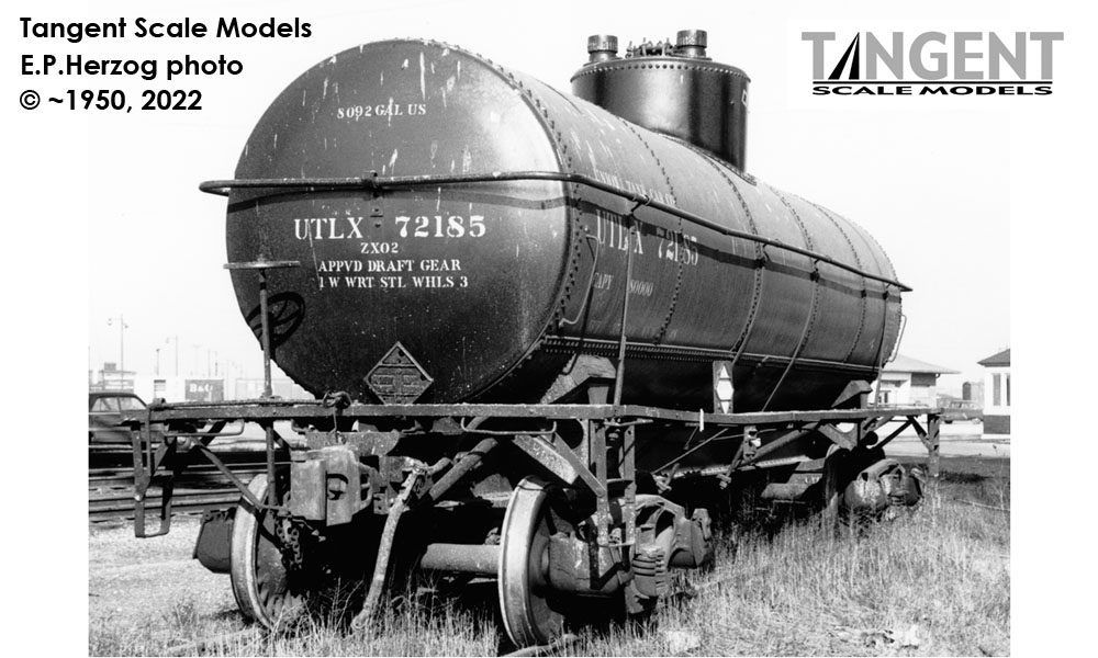 Tangent Scale Models HO 19026-03 General American GATC 8,000 Gallon 1917-Design Radial Course Tank Car UTLX ‘Black Repaint 1948+’ UTLX #72164