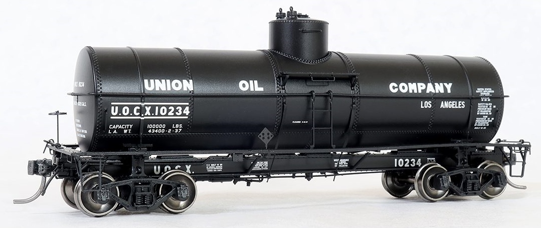 Tangent Scale Models HO 19072-04 General American 1917-design 10,000 Gallon Insulated Tank Car 'Union Oil of California 1937+' UOCX #10230