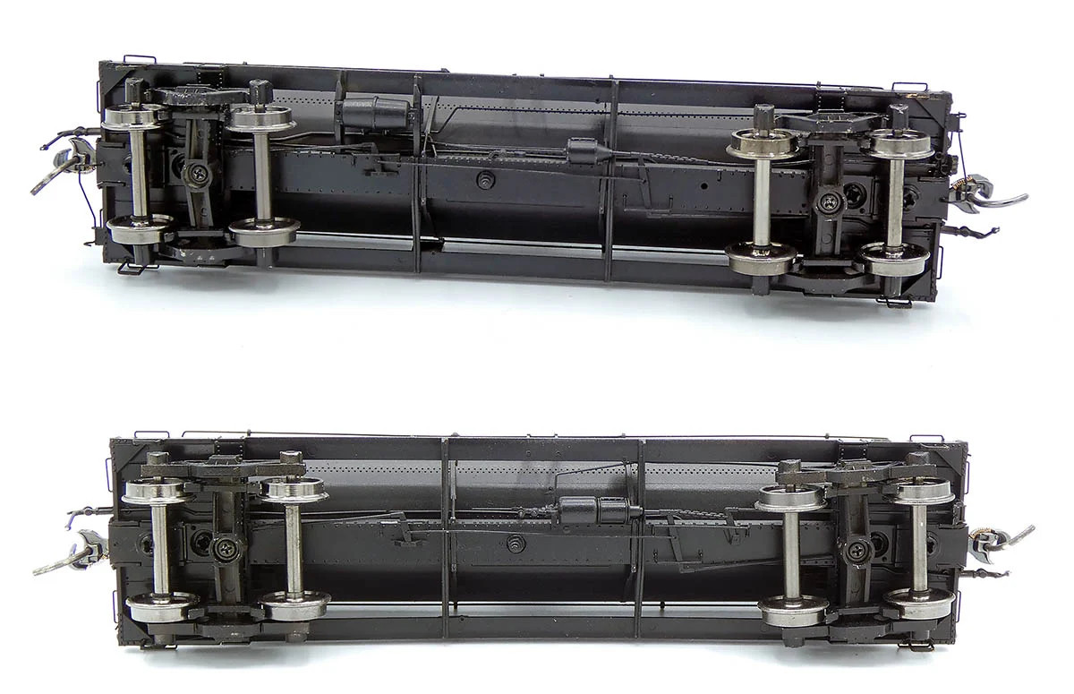 Rapido Trains Inc HO 159009-38424 Union Tank Car 10,000-Gallon X-3 Tank Car Procor Limited UTLX #38424