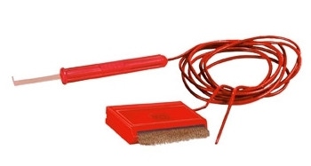 Peco PL-40 Wheel Cleaning Brush and Scraper Set