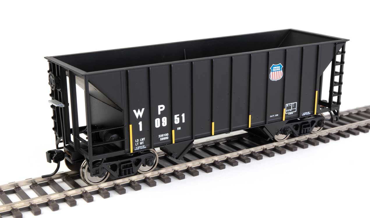 Walthers Mainline HO 910-56631 34' 100-Ton 2-Bay Hopper Union Pacific WP #10951