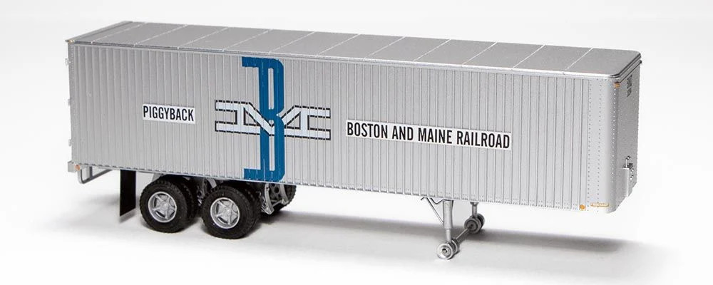 Rapido Trains Inc HO 403002 Fruehauf 35' Integral-Post Volume Van Trailer Boston & Maine #10258
