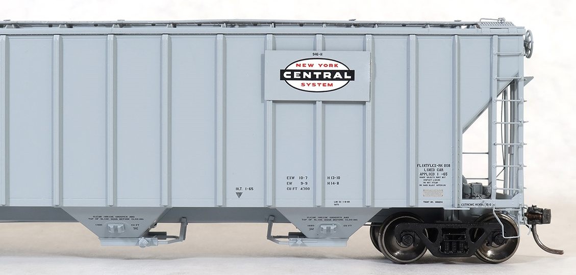 Tangent Scale Models HO 28111-12 General American 4700 Covered Hopper New York Central 946H 'Delivery Gray 1-1965' NYC #886225