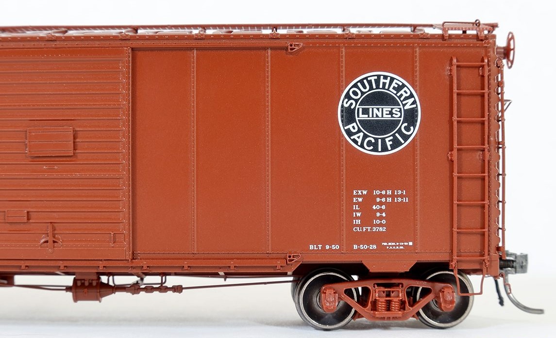 Tangent Scale Models HO 23120-08 Pullman-Standard Southern Pacific Lines Postwar 40’6” Box Car w/ 7′ Door Southern Pacific Brown B-50-28 'Delivery 1950+' SP #102297