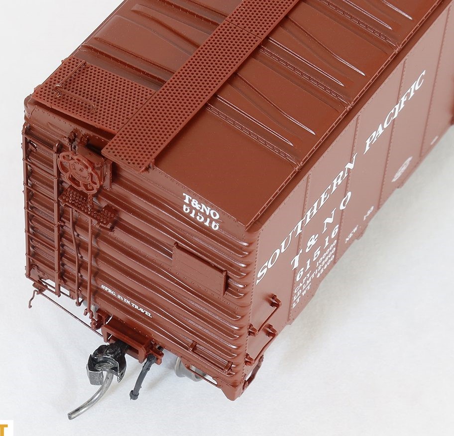 Tangent Scale Models HO 23121-04 Pullman-Standard Southern Pacific Lines Postwar 40'6" Box Car w/ 7′ Door Texas & New Orleans Brown B-50-32 'Delivery 1953+' T&NO #61527
