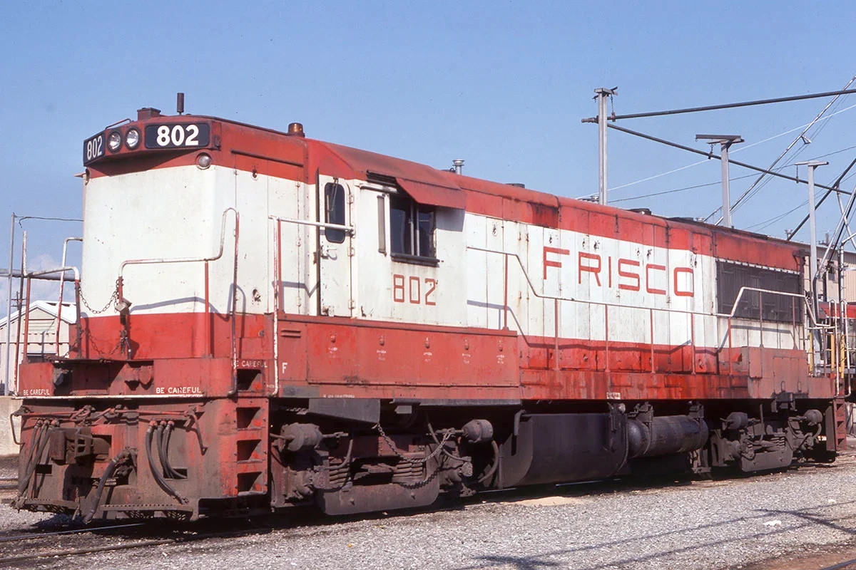 Rapido Trains Inc HO 35528 DCC/ESU Loksound Equipped GE U25B Locomotive High Hood St. Louis-San Francisco 'Frisco' SLSF #804