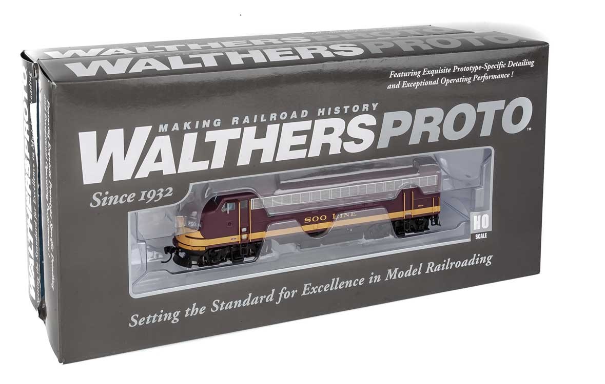 Walthers Proto 920-49520 EMD FP7A/F7B Locomotive Set DCC Ready Soo Line 'Maroon Dulux Gold Black' SOO #501A/C