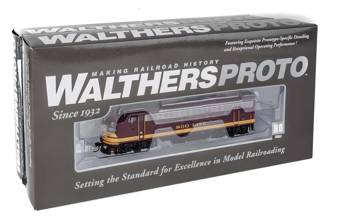 Walthers Proto 920-42520 EMD FP7A/F7B Locomotive Set DCC/ESU Loksound 5 Soo Line 'Maroon Dulux Gold Black' SOO #501A/C