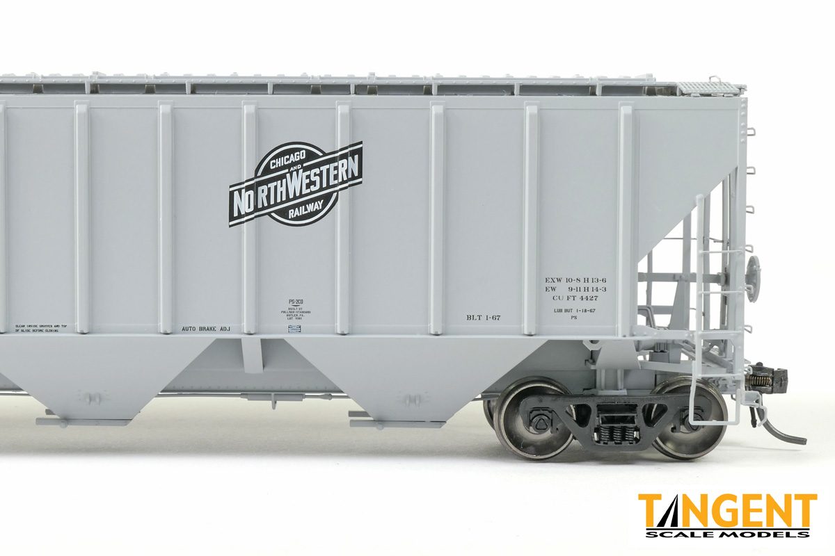 Tangent Scale Models HO 21027-08 Pullman-Standard PS-2 4427 High Side Covered Hopper Chicago North Western 'Delivery 1-1967' CNW #170111