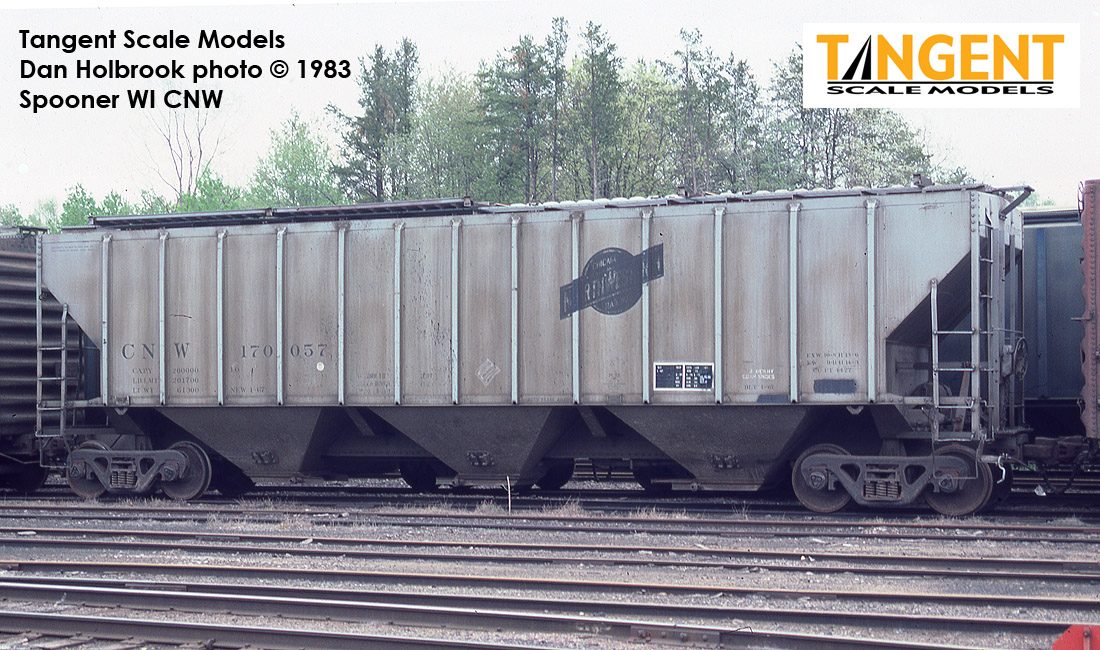 Tangent Scale Models HO 21027-10 Pullman-Standard PS-2 4427 High Side Covered Hopper Chicago North Western 'Delivery 1-1967' CNW #170180
