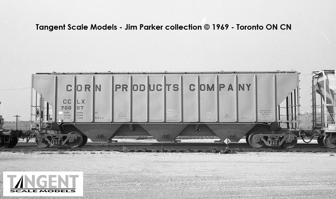 Tangent Scale Models HO 21032-01 Pullman-Standard PS-2 4427 High Side Covered Hopper Corn Products 'Delivery 1967' CCLX #70002