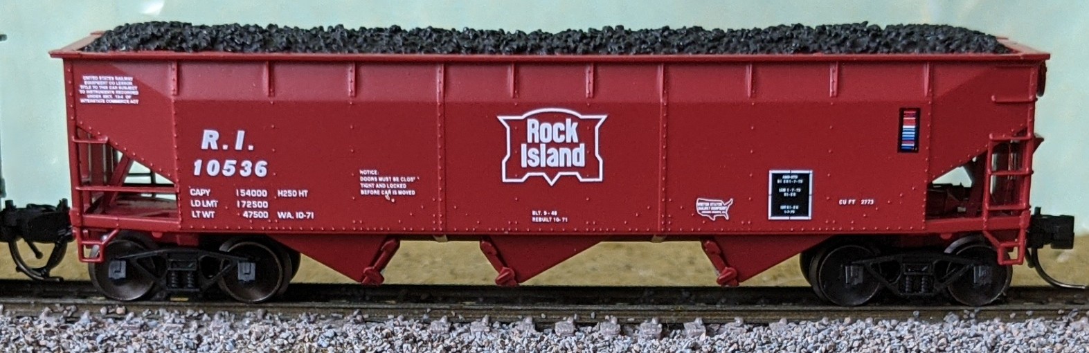 Bluford Shops N 74200 3-Bay Offset Side Hopper Rock Island 'Post-1972' RI #10536