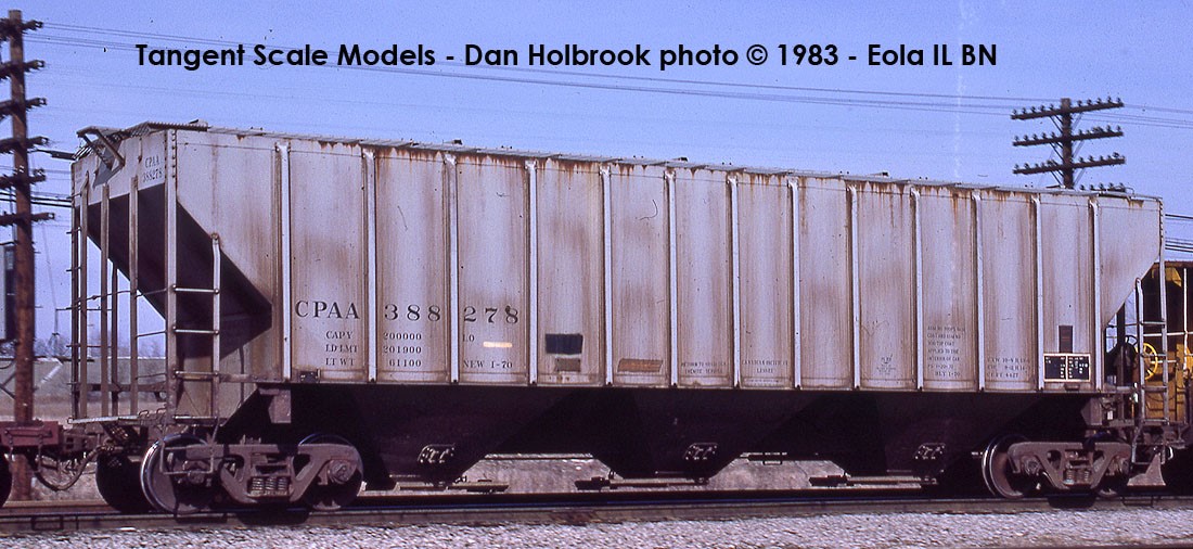 Tangent Scale Models HO 21035-01 Pullman-Standard PS-2 4427 High Side Covered Hopper Canadian Pacific 'NA Delivery 1-1970' CPAA #388152