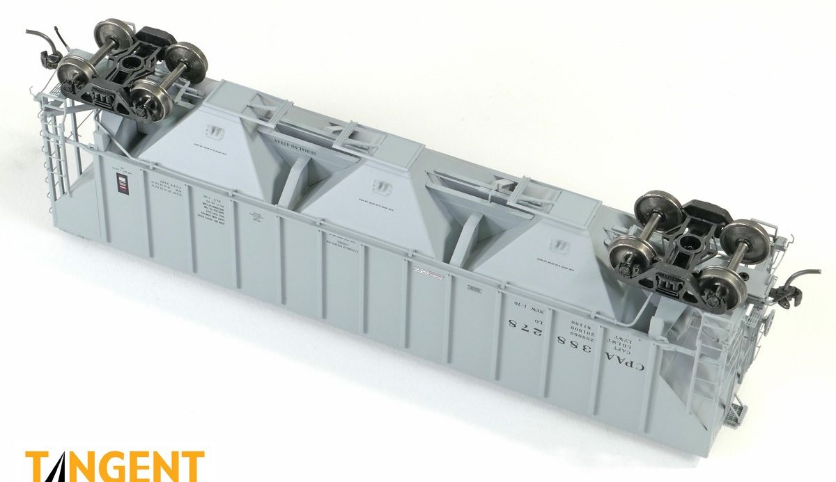 Tangent Scale Models HO 21035-09 Pullman-Standard PS-2 4427 High Side Covered Hopper Canadian Pacific 'NA Delivery 1-1970' CPAA #388296
