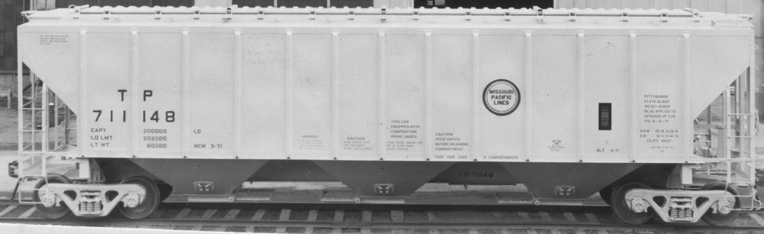 Tangent Scale Models HO 21038-06 Pullman-Standard PS-2 4427 High Side Covered Hopper Texas and Pacific 'Delivery Gray 5-1971' TP #711597