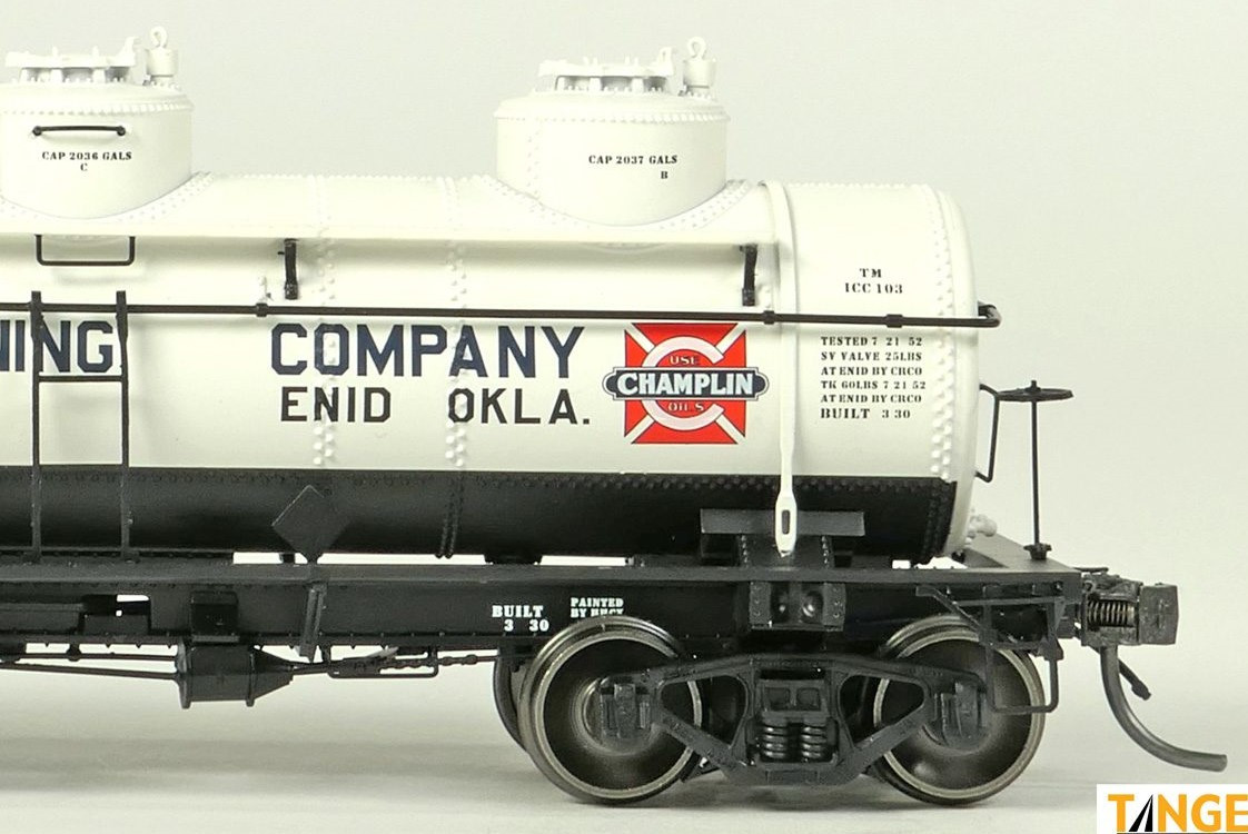 Tangent Scale Models HO 11516-05 General American 1928-Design 6000 Gallon 3-Compartment Tank Car 'Champlin Refining Company' 1952+ HHCX #5037