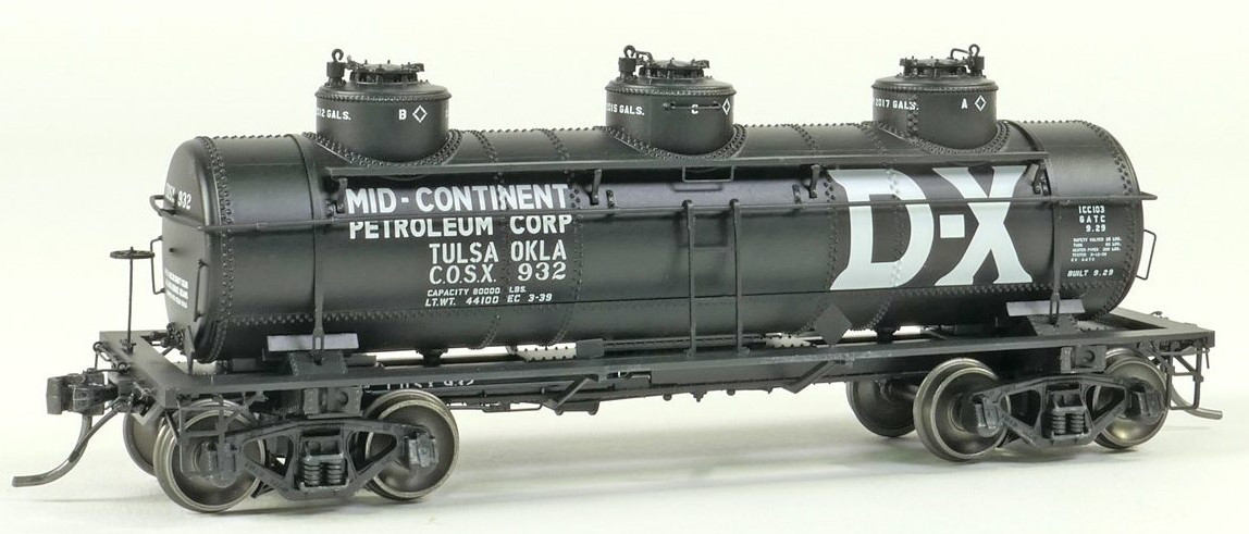 Tangent Scale Models HO 11522-02 General American 1928-Design 6000 Gallon 3-Compartment Tank Car 'Mid-Continent D-X Tulsa 1939+' COSX #932