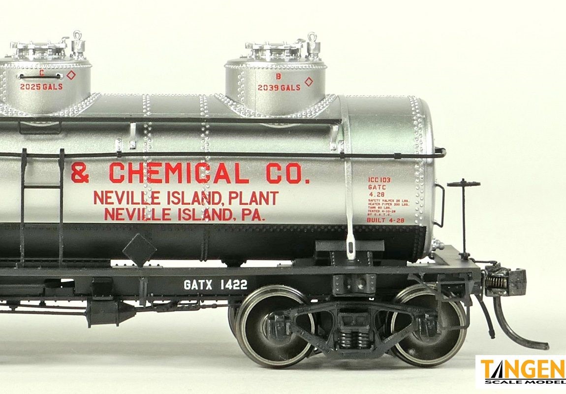 Tangent Scale Models HO 11523-01 General American 1928-Design 6000 Gallon 3-Compartment Tank Car 'Pittsburg Coke & Chemical 1952+' GATX #1422