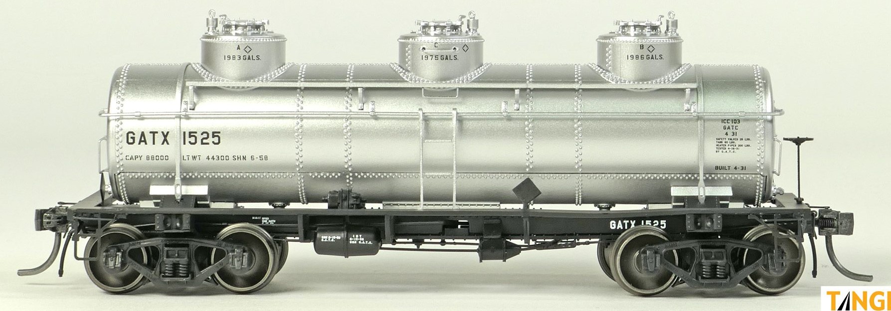 Tangent Scale Models HO 11524-01 General American 1928-Design 6000 Gallon 3-Compartment Tank Car GATX 'Silver Lease 1958+' GATX #1525