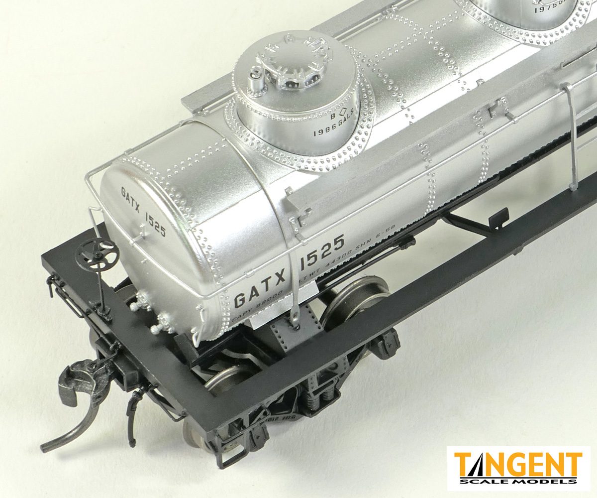 Tangent Scale Models HO 11524-01 General American 1928-Design 6000 Gallon 3-Compartment Tank Car GATX 'Silver Lease 1958+' GATX #1525