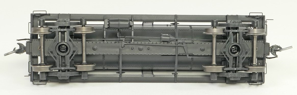 Tangent Scale Models HO 11526-01 General American 1928-Design 6000 Gallon 3-Compartment Tank Car 'Hercules Powder Company Black Lease 1970+' HPCX #6010