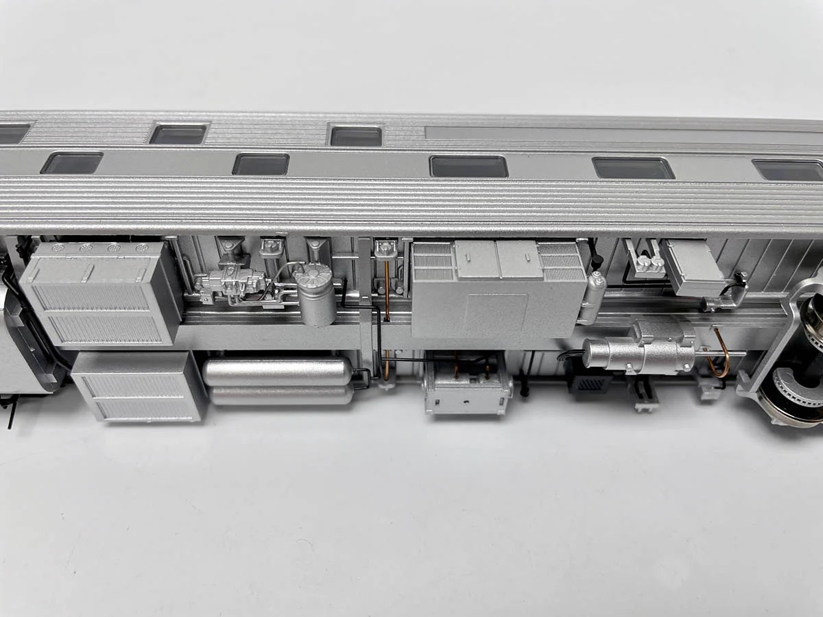 Rapido Trains Inc HO 141011 Budd Slumbercoach Baltimore & Ohio B&O #7702 'Restland'
