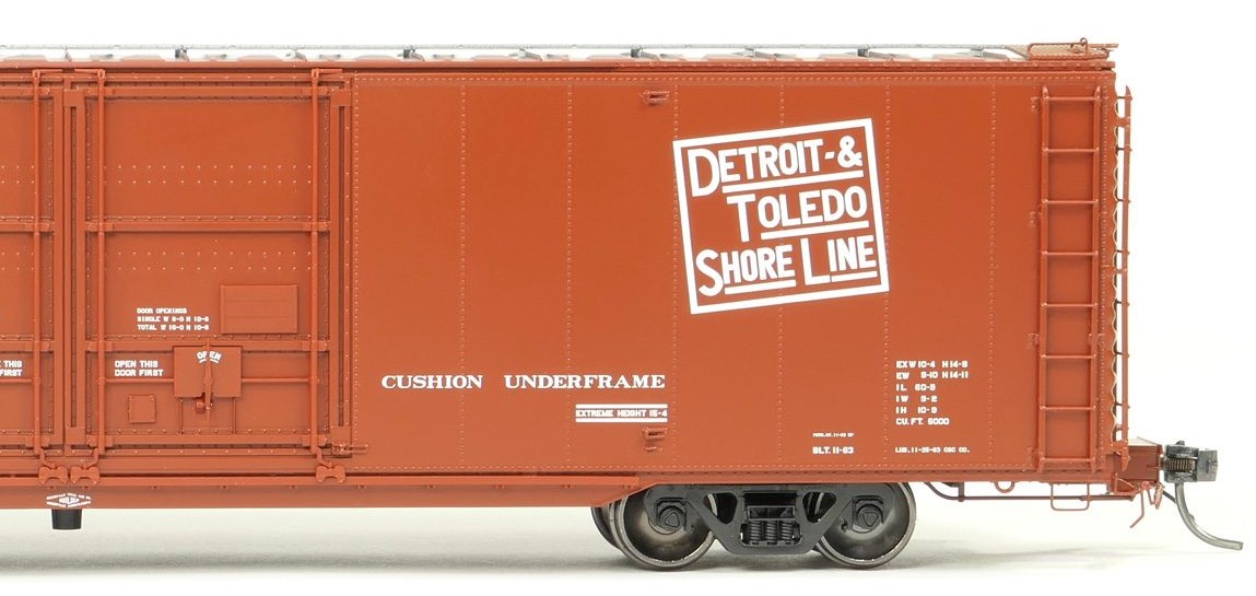 Tangent Scale Models HO 33016-01 Greenville 6,000CuFt 60' Double Door Box Car Detroit and Toledo Shore Line 'Delivery Red 11-1963' DTS #5400