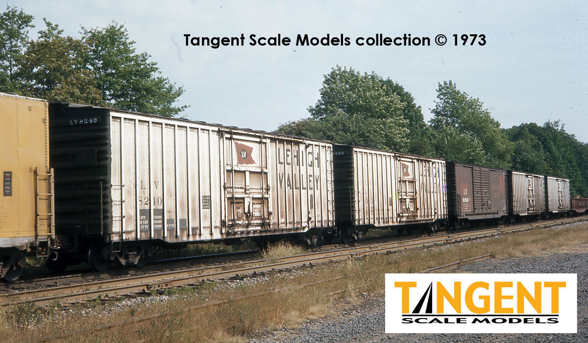Tangent Scale Models HO 14036-08 PRR Shops X58 Plug Door Boxcar Lehigh Valley 'Delivery 12-1965 X58B' LV #8235