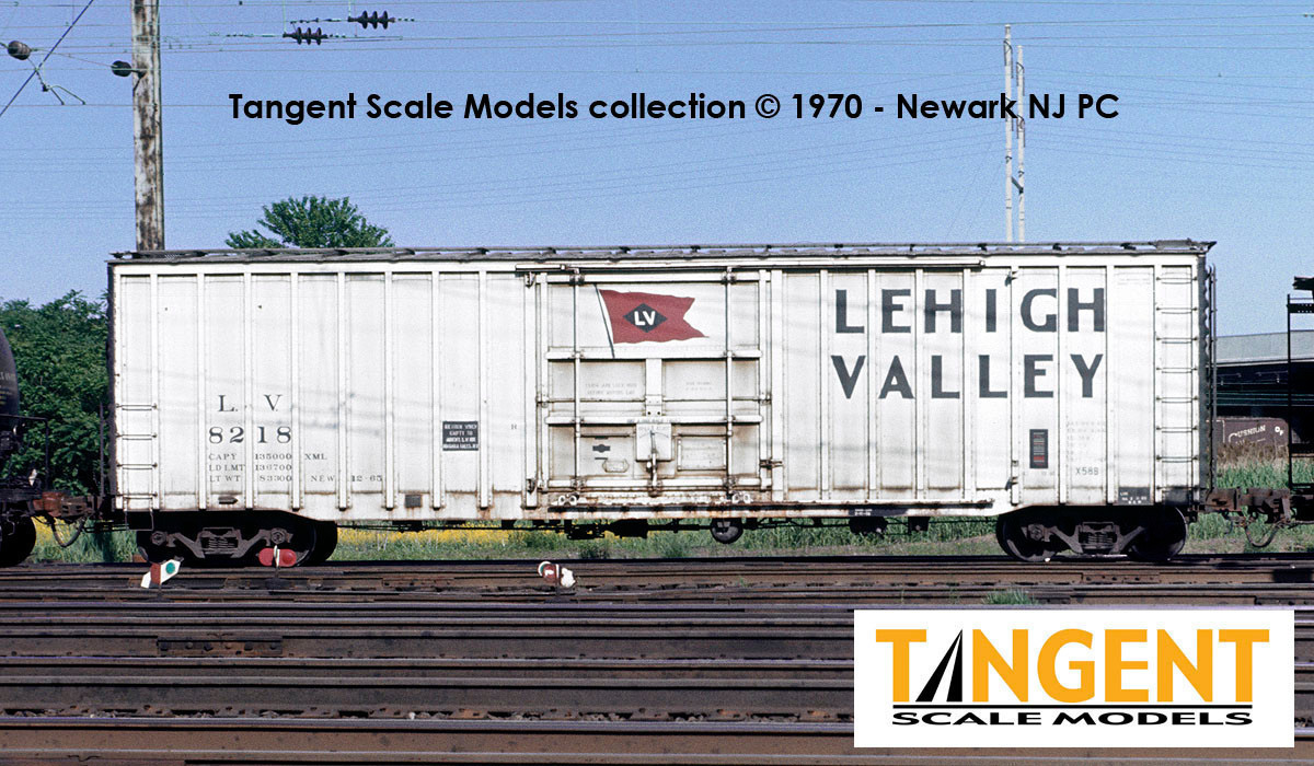 Tangent Scale Models HO 14036-12 PRR Shops X58 Plug Door Boxcar Lehigh Valley 'Delivery 12-1965 X58B' LV #8250