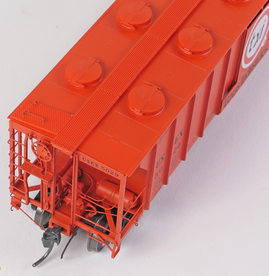 Tangent Scale Models HO 35164-02 Pullman-Standard 2929 Covered Hopper 'Texas Industries 1980' USEX #5017