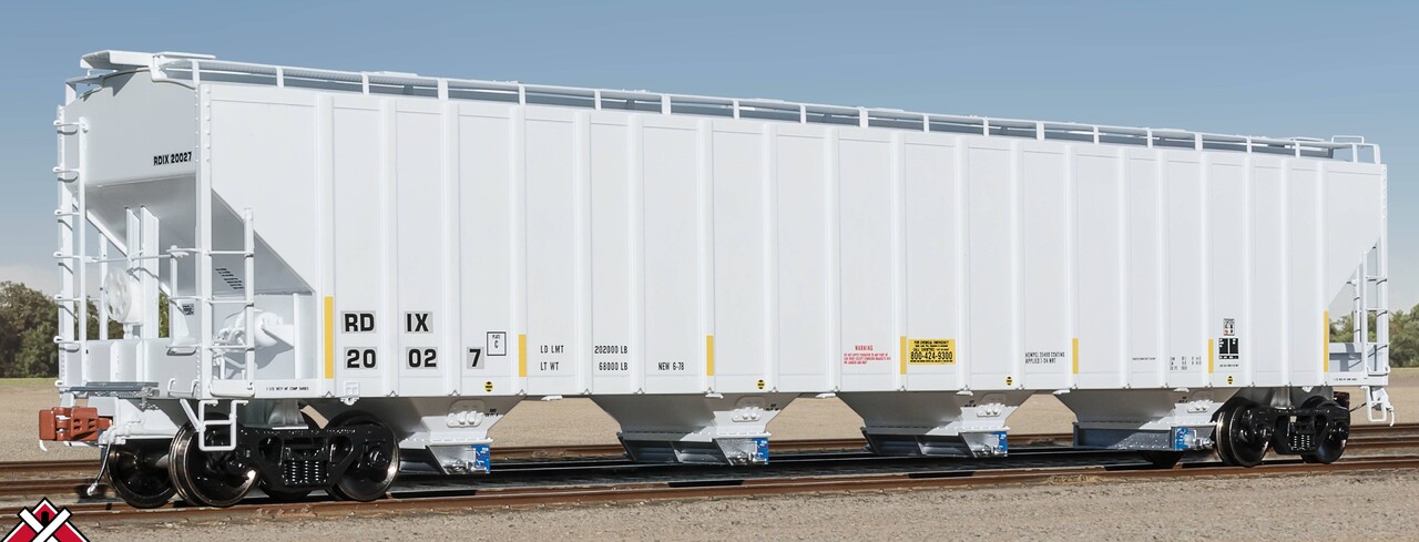 ScaleTrains Rivet Counter HO SXT39455 P-S 5820 Covered Hopper Entec Polymers White w/Conspicuity Stripes & SALCO Kam-Op Outlets RDIX #20002