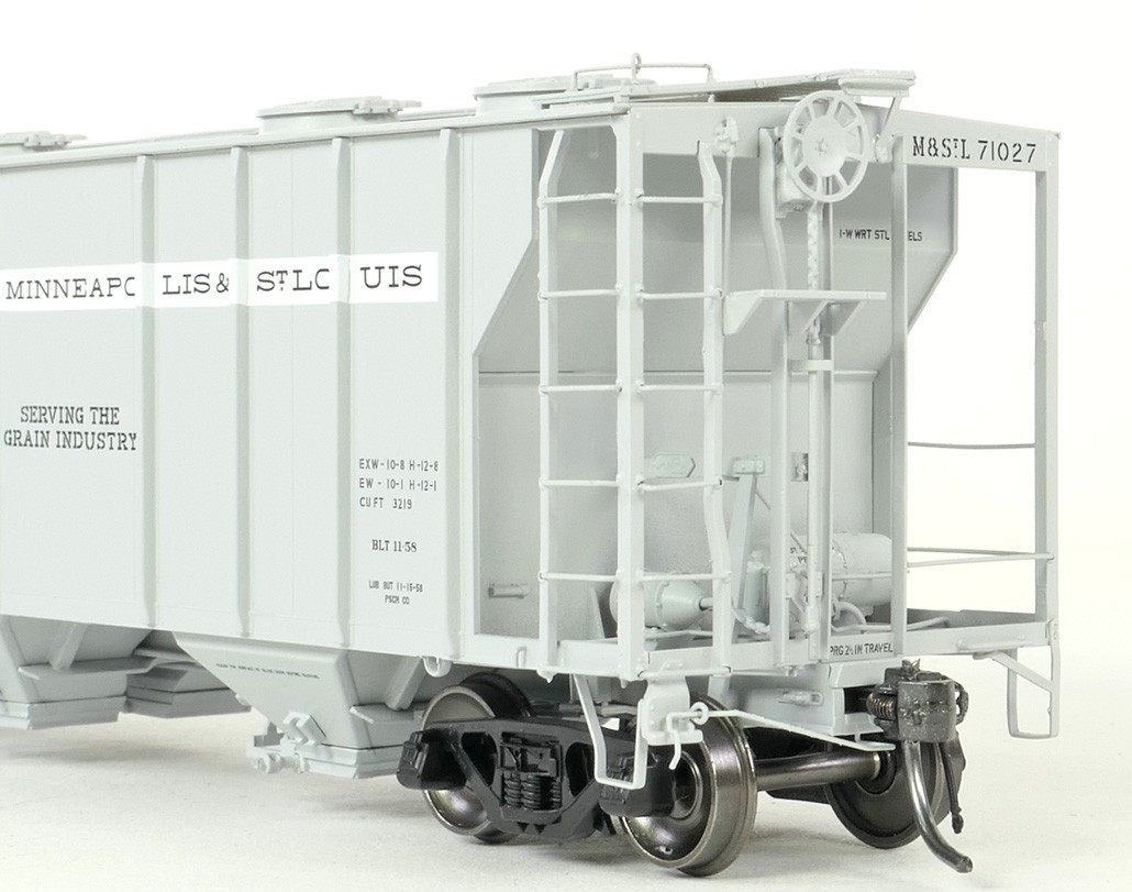 Tangent Scale Models HO 35012-03 PS-2 3215CuFt Covered Hopper Minneapolis and St. Louis 'Delivery Gray 11-1958' M&StL #71011