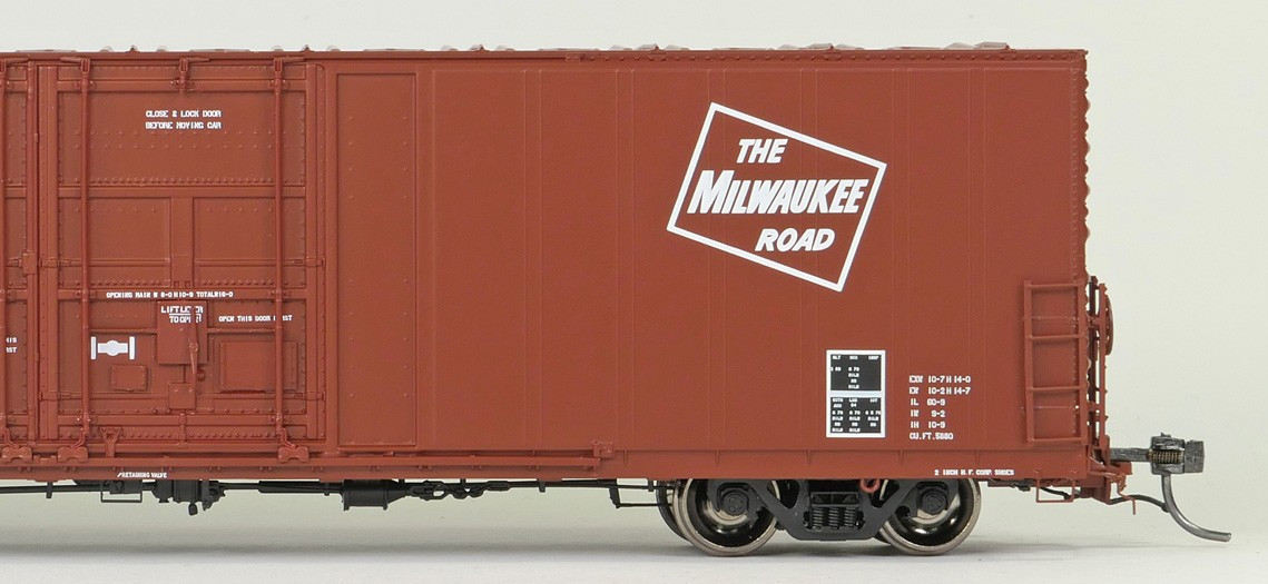 Tangent Scale Models HO 34016-04 Thrall 5,880CuFt 60′ Double Plug Door Box Car Milwaukee Road 'Repaint 6-1979' MILW #4155