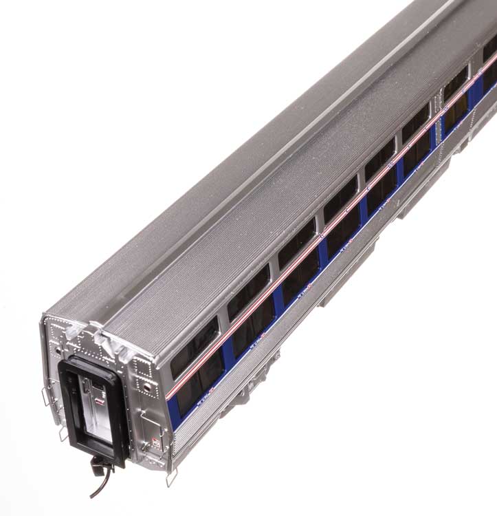 WalthersProto HO 920-11300 85' Budd Viewliner Sleeper Non-Lighted Amtrak 'Phase IV scheme' w/Decals
