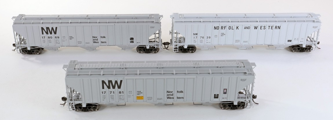 Tangent Scale Models HO 36220-06 NW Roanoke Shops 4750CuFt Covered Hopper Norfolk Western 'Delivery HC-71 1973' NW #177138