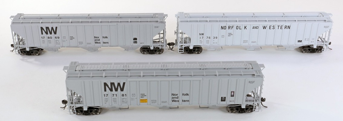 Tangent Scale Models HO 36221-08 NW Roanoke Shops 4750CuFt Covered Hopper Norfolk Western 'Delivery HC-71 1979' NW #178090