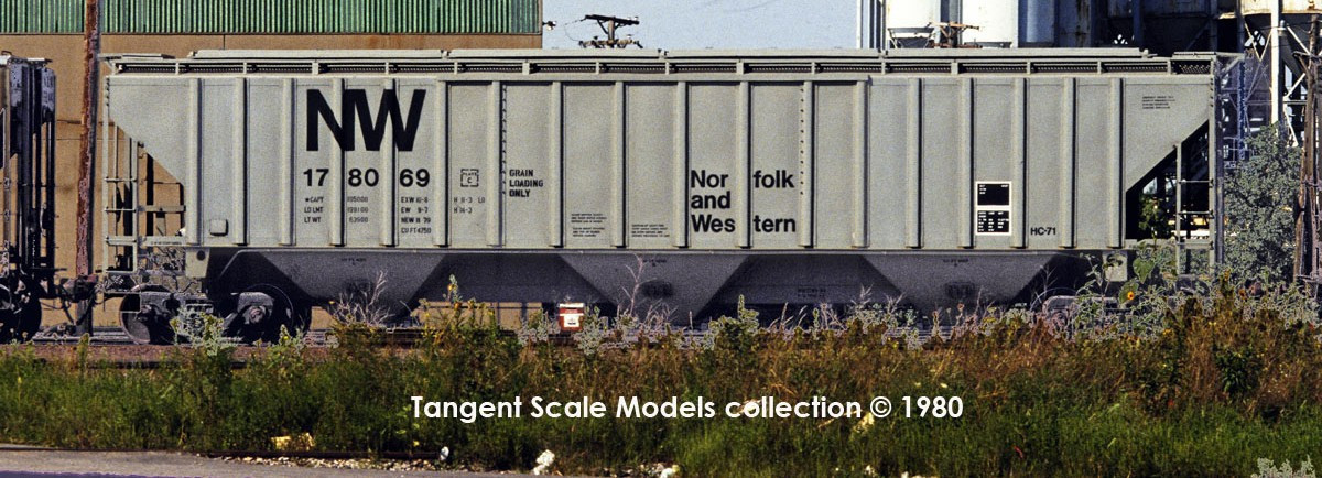 Tangent Scale Models HO 36221-11 NW Roanoke Shops 4750CuFt Covered Hopper Norfolk Western 'Delivery HC-71 1979' NW #178145