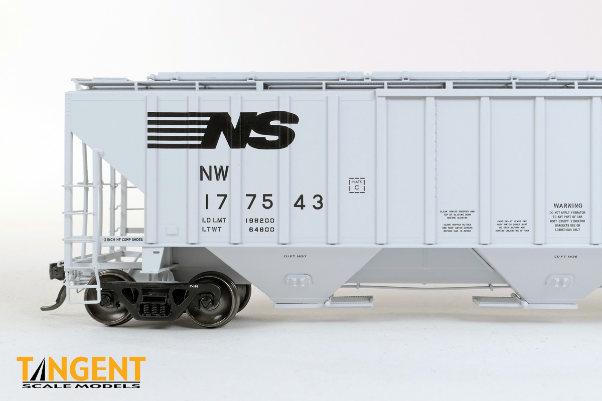 Tangent Scale Models HO 36223-03 NW Roanoke Shops 4750CuFt Covered Hopper Norfolk Southern 'N&W HC-71 1989+' NW #177335