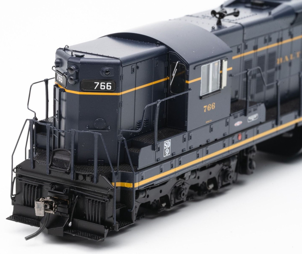 Rapido Trains Inc HO 50614 DCC/ESU Loksound V5 Equipped EMD SD9 Locomotive Baltimore & Ohio B&O #766