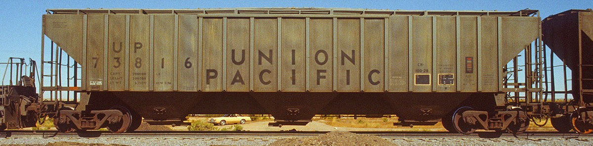 Tangent Scale Models HO 36373-02 PS4750 Covered Hopper Union Pacific 'Delivery Gray CH-100-28 3-1974' UP #73862