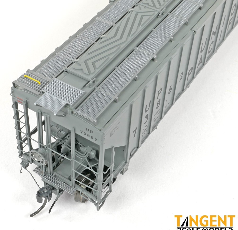 Tangent Scale Models HO 36373-12 PS4750 Covered Hopper Union Pacific 'Delivery Gray CH-100-28 3-1974' UP #74082