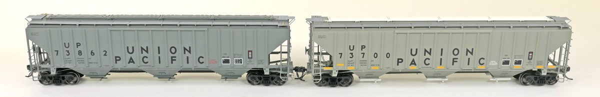 Tangent Scale Models HO 36373-12 PS4750 Covered Hopper Union Pacific 'Delivery Gray CH-100-28 3-1974' UP #74082