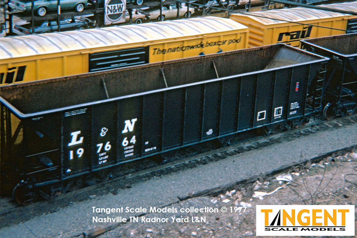 Tangent Scale Models HO 32016-20 Bethlehem Steel 3350CuFt Quad Coal Hopper Louisville & Nashville 'Delivery White Slant 1976' LN #197573