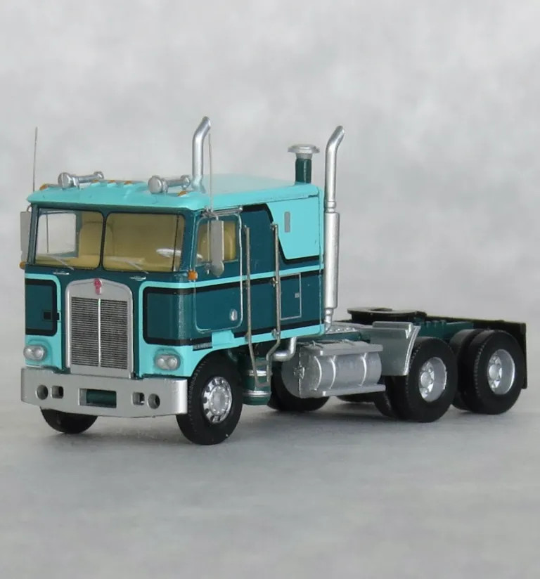 Trainworx N 41054 Kenworth K100 Tractor w/VIT Flat-Top Sleeper Cab Potomac Green and Green
