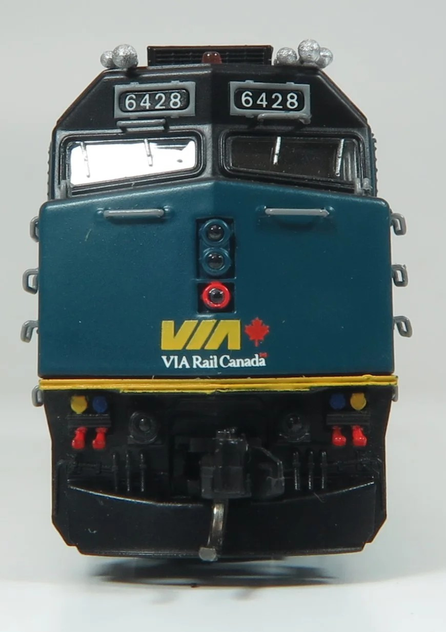 Rapido Trains Inc N 582511 DCC/ESU LokSound V5 Equipped GMD F40PH-2D Locomotive VIA Rail 'Renaissance' Scheme #6432
