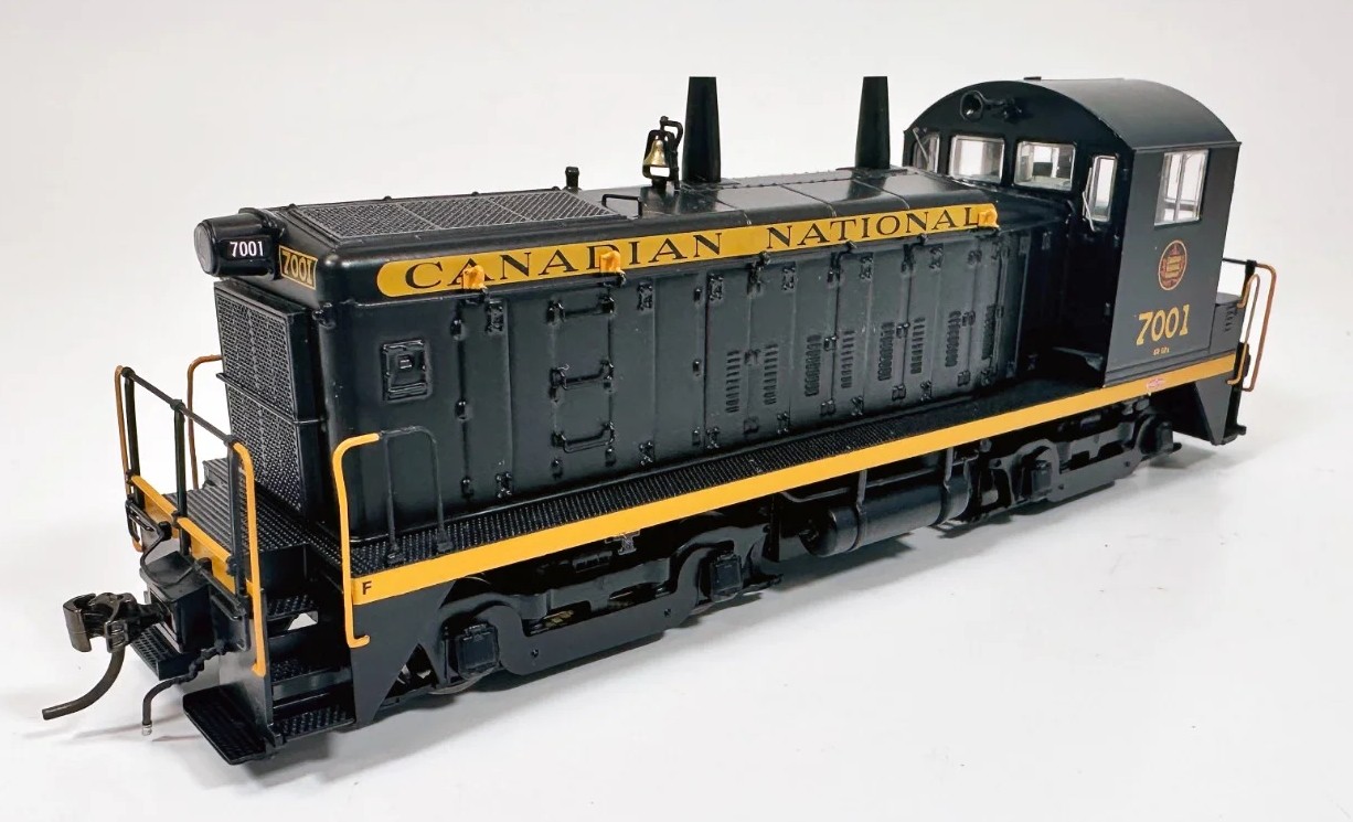 Rapido Trains Inc HO 27070 DCC Ready EMD SW9 Locomotive Canadian National 'Black Scheme' CN #7000